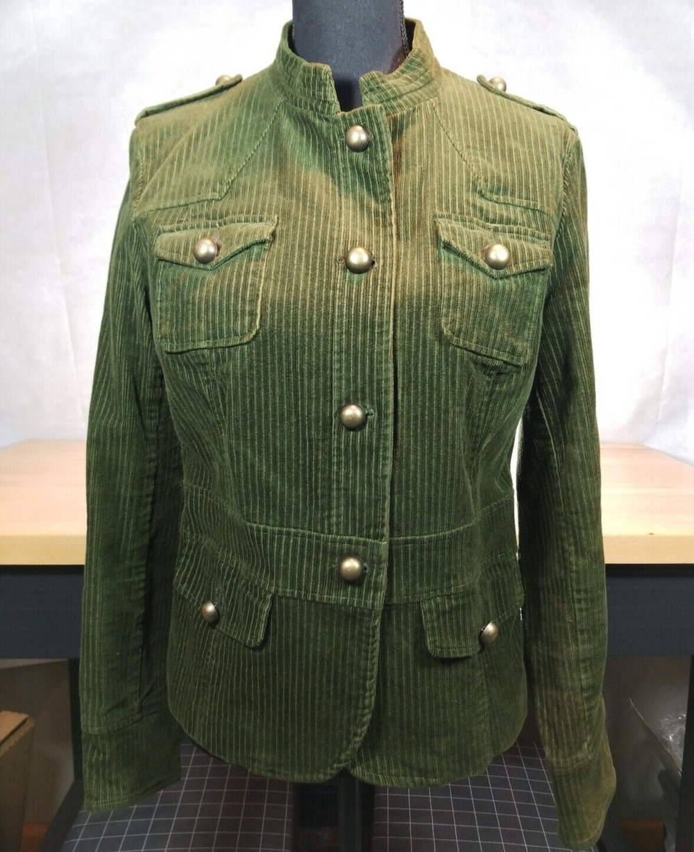 Relativity Women Hunter Green Corduroy Mid Weight Jacket Size Large Metal Button